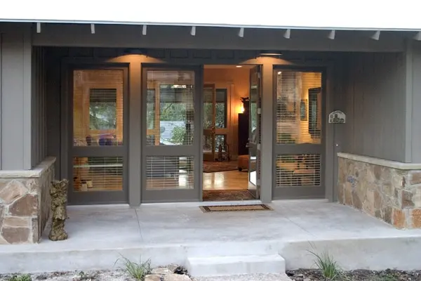 Front doors 4910 600