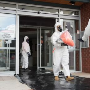 Асбест в школьном песке: десятки учебных заведений ACT закрыты Асбест в школьном песке: десятки учебных заведений ACT закрыты